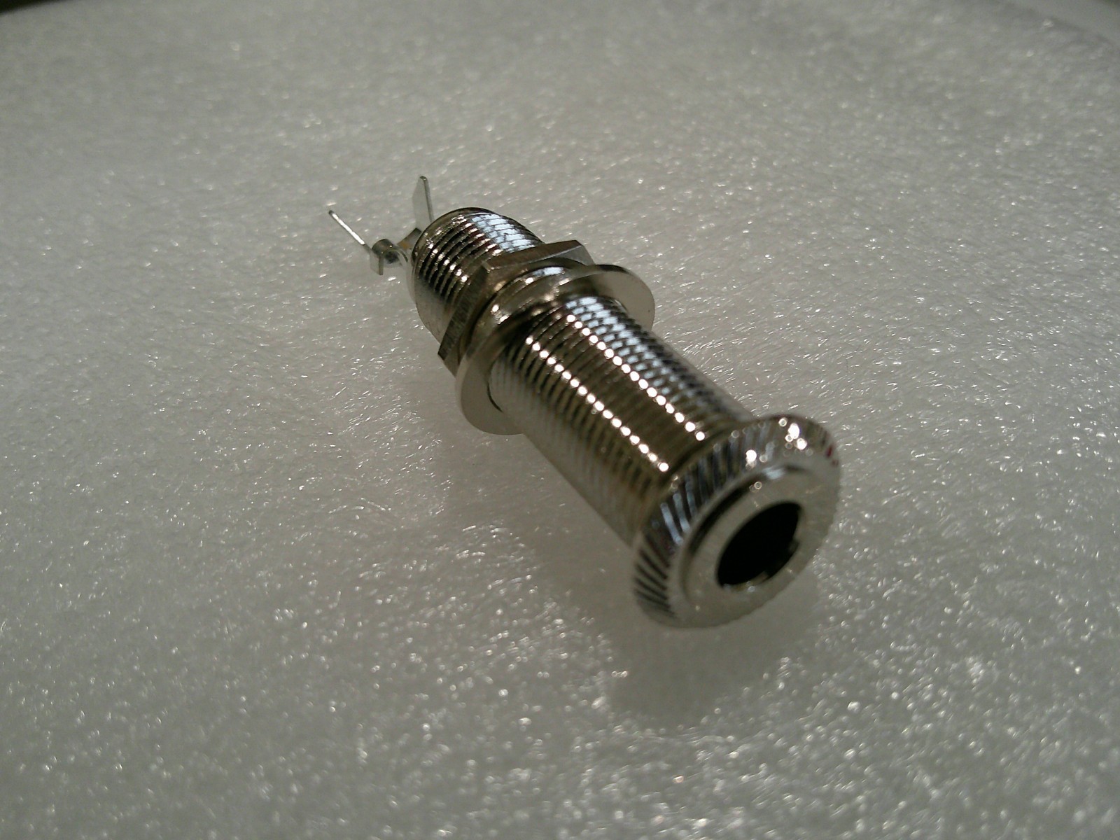 REAN 1/4in Stereo Jack Socket For Thick Panels Long-Threads