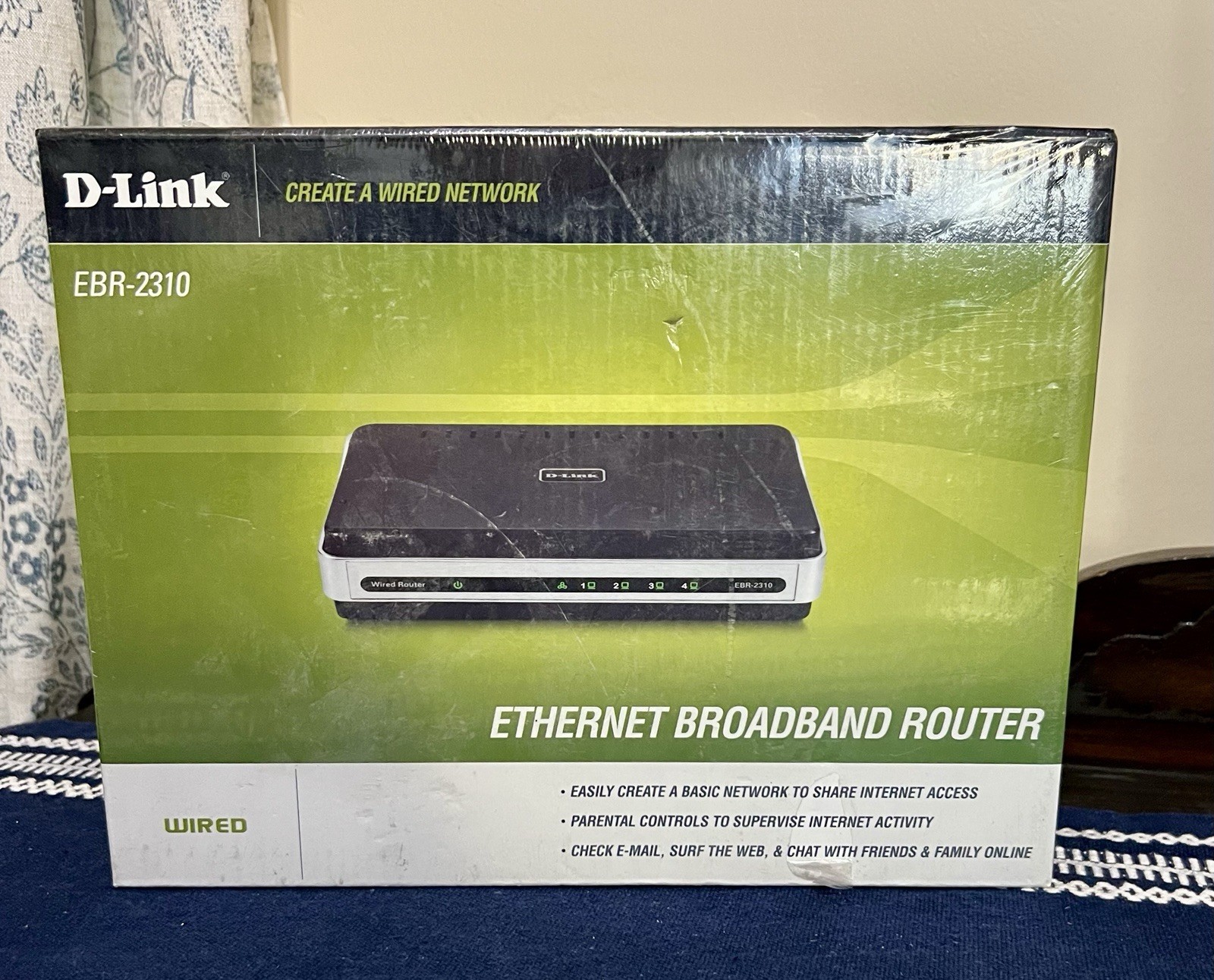 D-Link  DES (DES1105) 5-Ports External Switch NEW SEALED