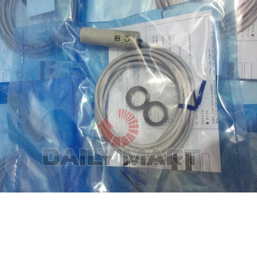 Brand New in Box Omron E3F3-D87M E3F3D87M