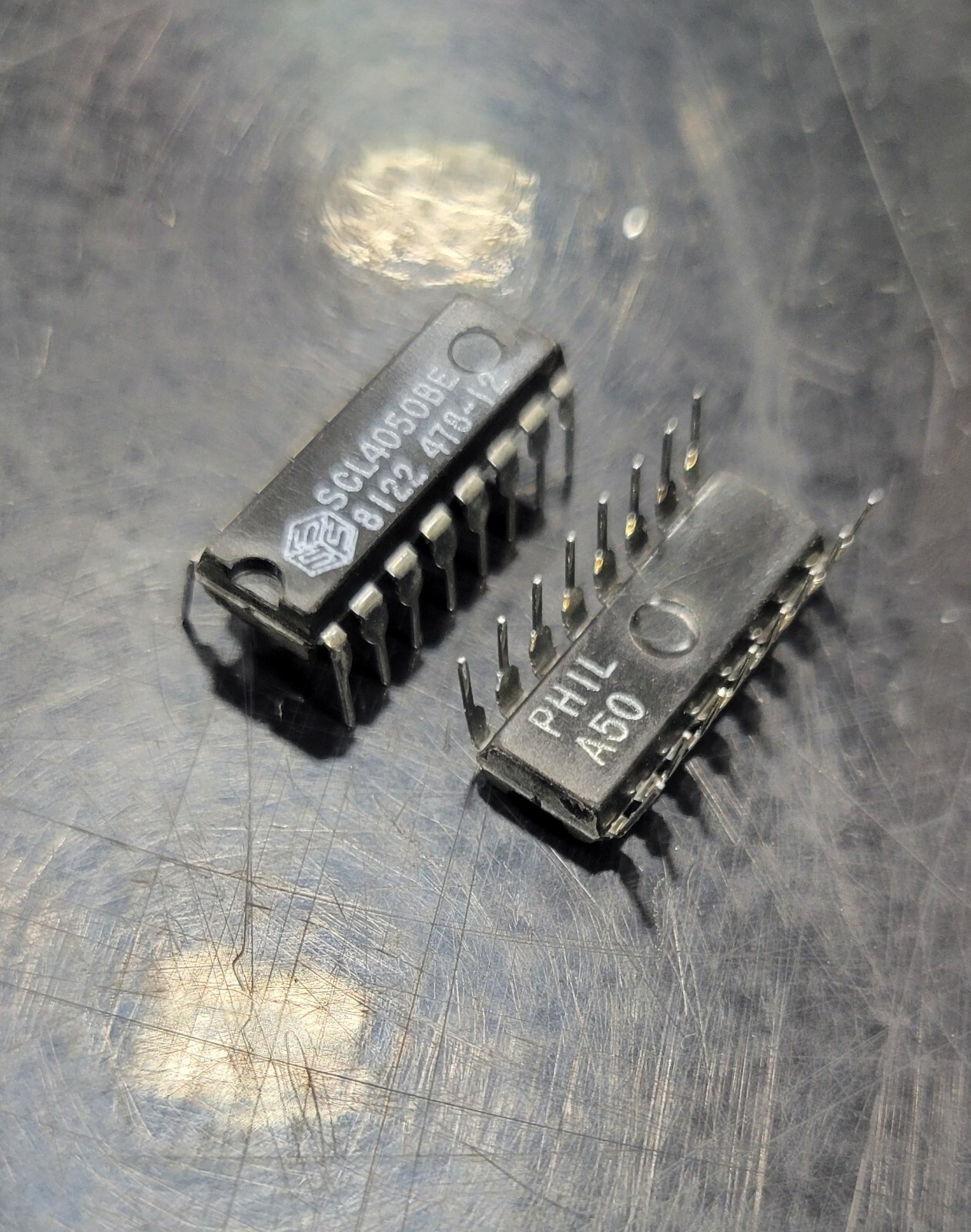 5 PACK   -   SCL4050BE   CMOS Hex Non Inverter Buffer  SCL   -   NEW