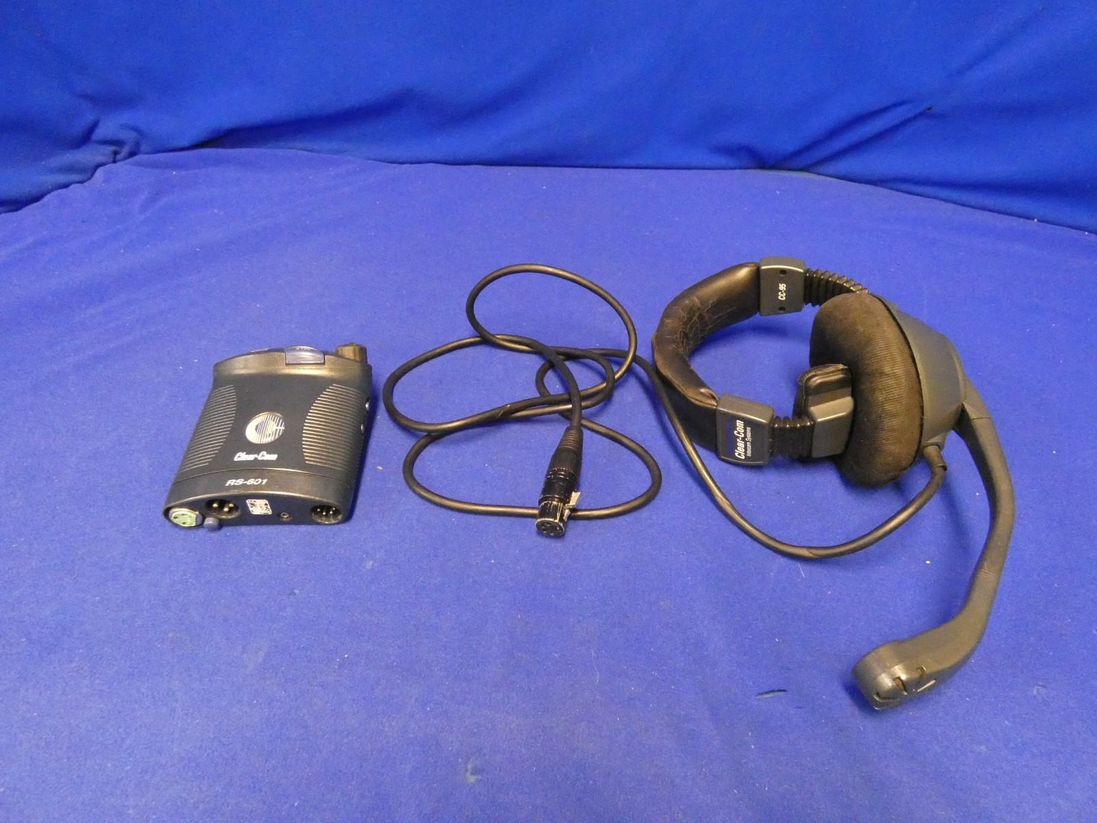 Clear-Com RS-601 Single Channel Beltpack w/CC-95 Single Muff Headset, 4-Pin F