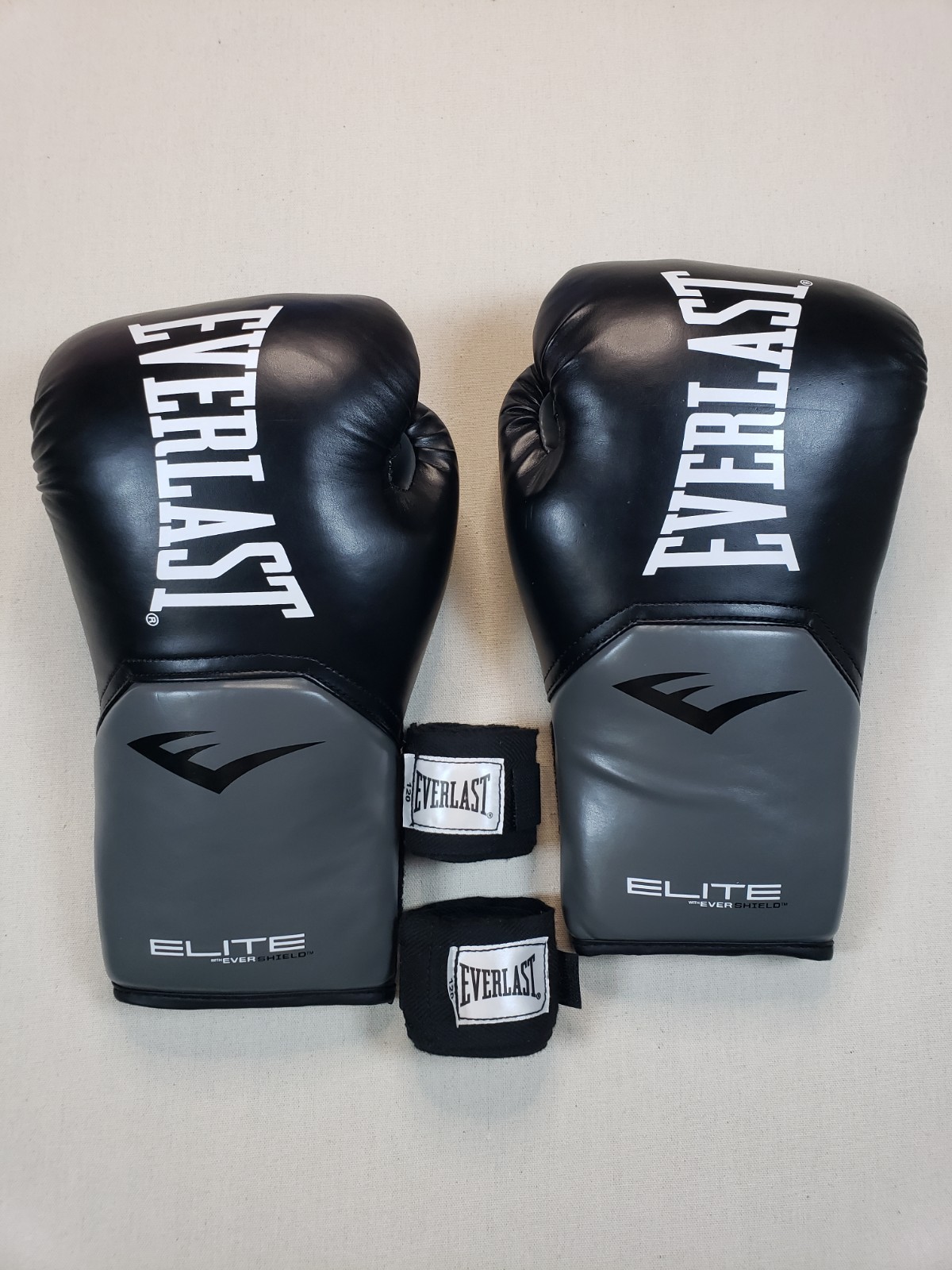 Everlast Elite V2 Training Gloves Black Wrist Wraps 14oz Boxing Evershield