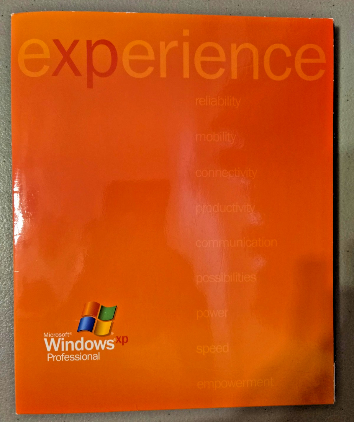 Microsoft Windows XP Professional CD-ROM 2002 Disc & Product Key NO PAPERWORK