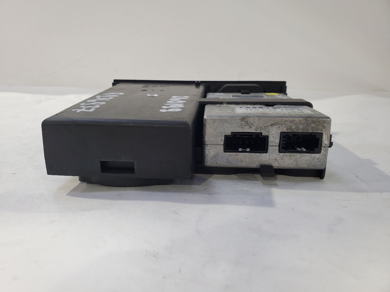 2007 Audi S8 OEM Multi Media Music Module 4E0035785B