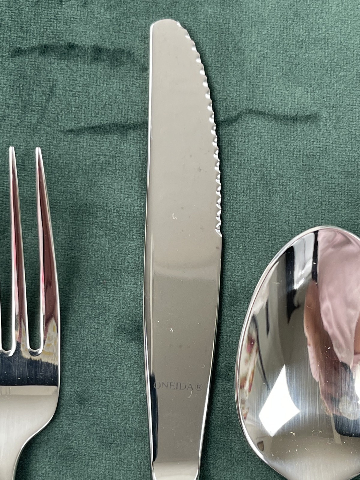 Oneida Stainless FLIGHT RELIANCE Flatware Place Setting Fork Spoon Knife 9-06