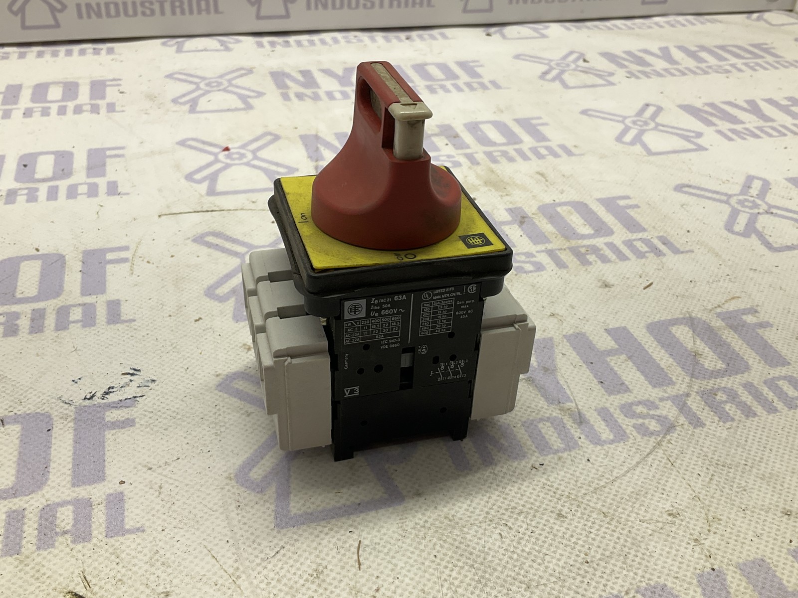 Telemecanique IE IAC 21 63A IED 947-3 VDE 0660 AC-3 AC-23A SWITCH (JV)-Used