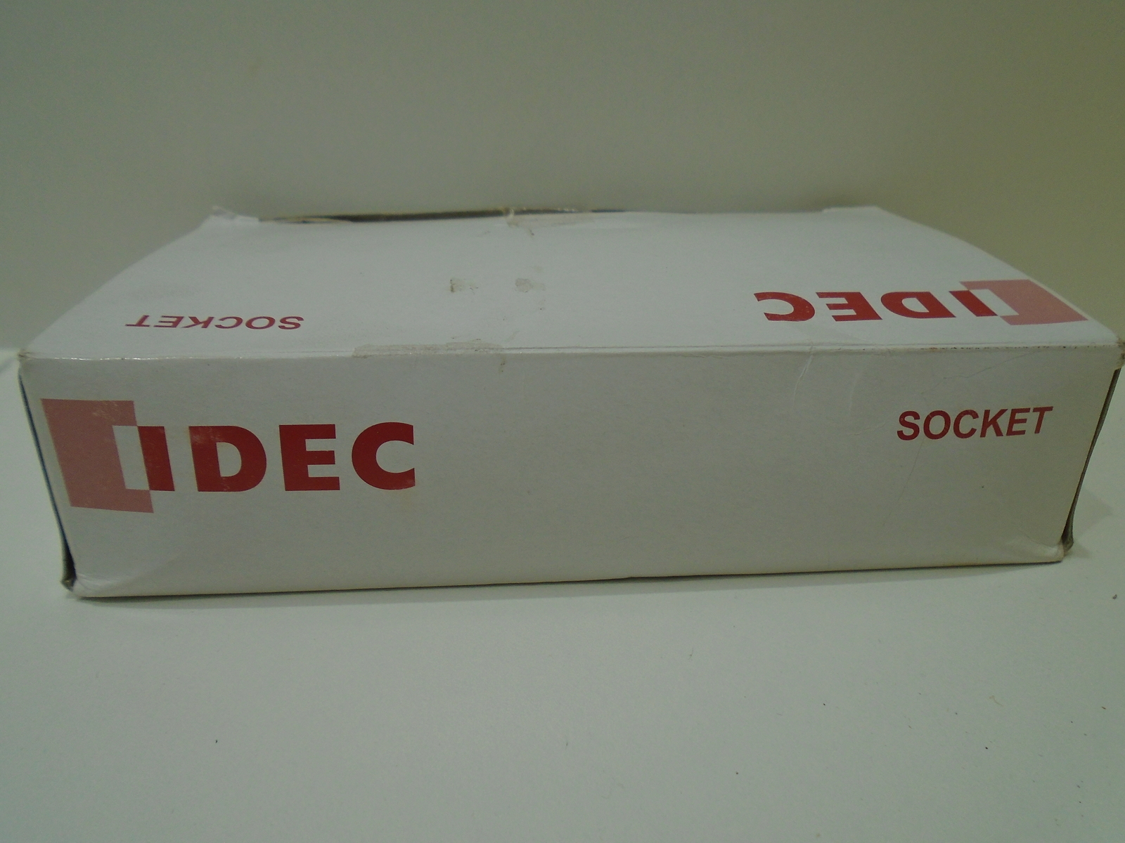*NEW* (32 PIECES) IDEC SH1B-62 RELAY SOCKET 9K903