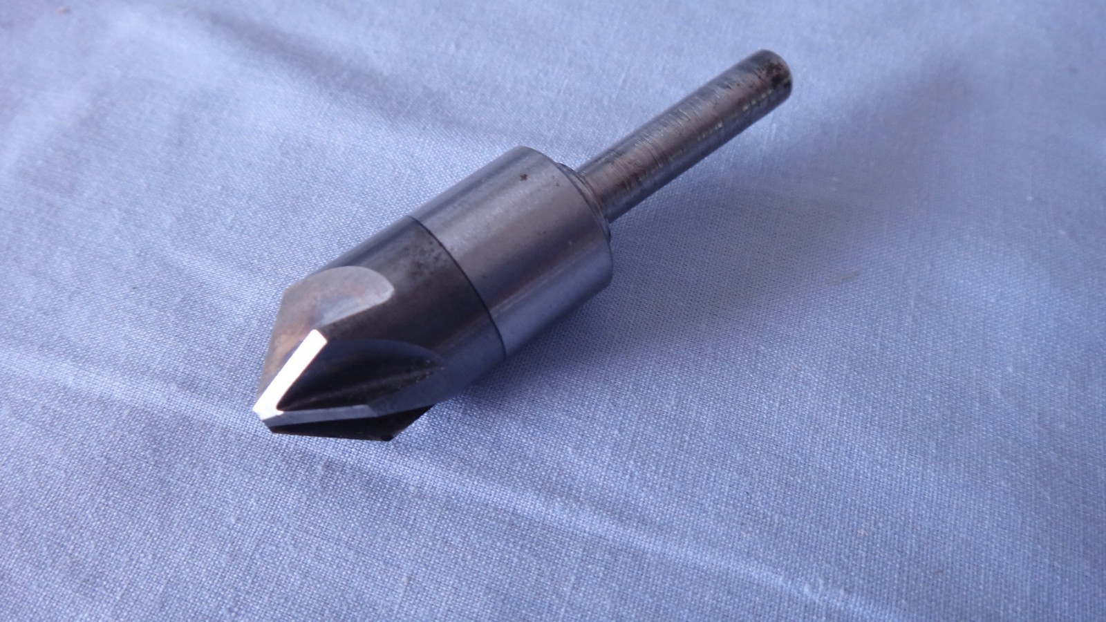 5/8" Head Dia, 82 Deg Included Angle, 6 Flute, Solid Carbide, countersink