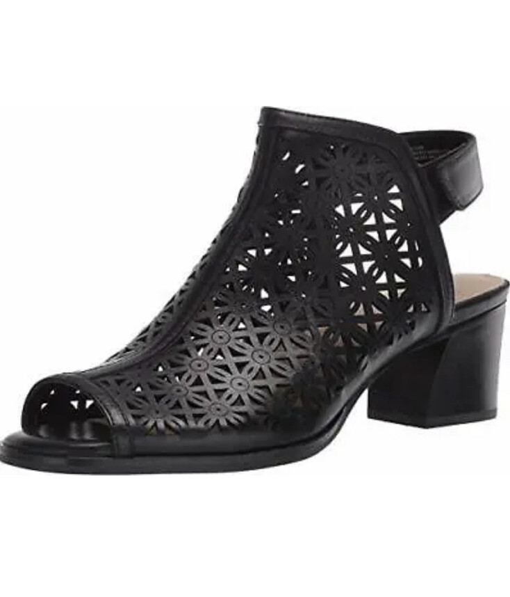 NWOB Earth Murano Mist Black Leather Block Heel Sandals Sz 9M