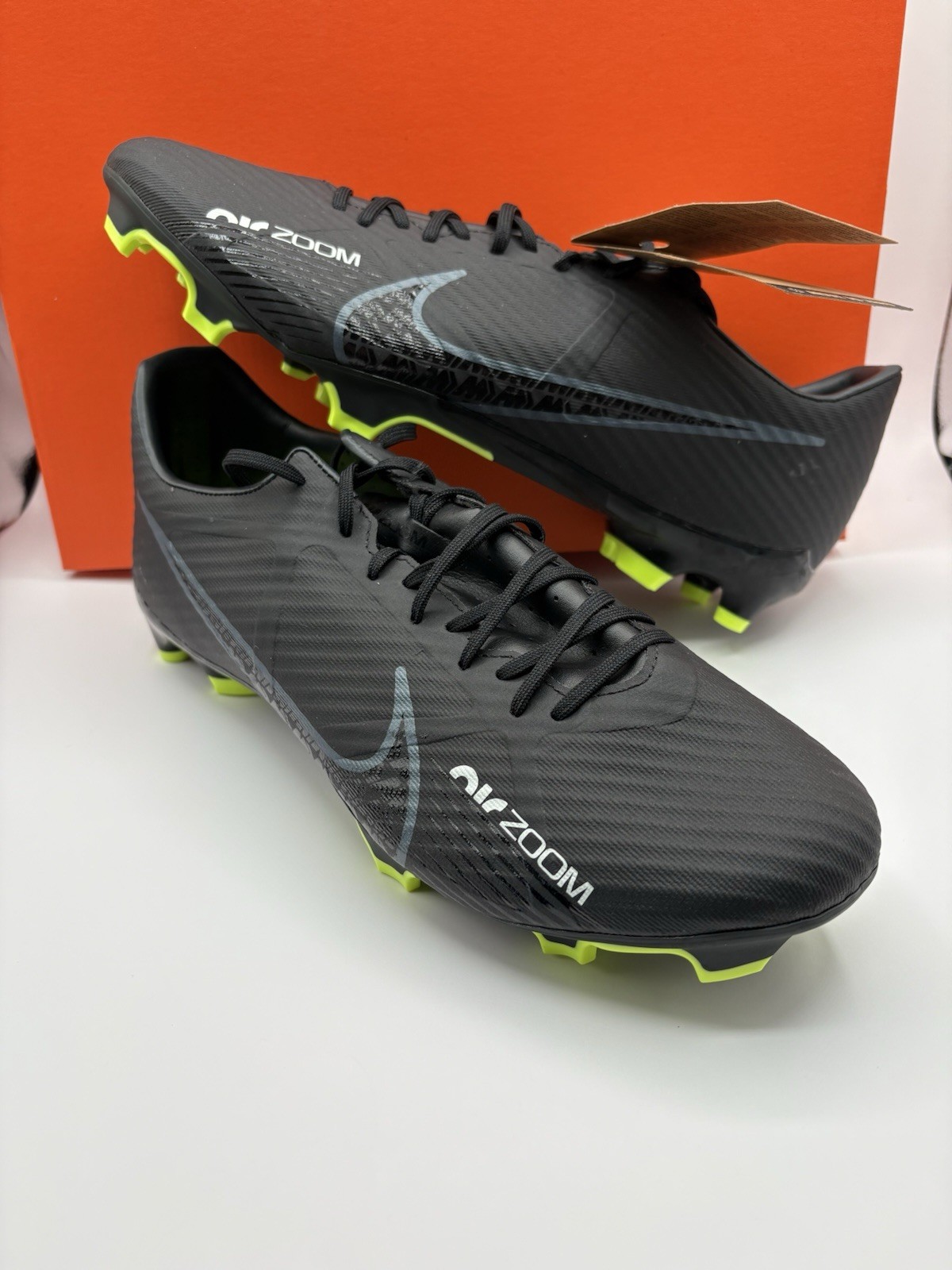 New Nike Zoom Vapor 15 Academy FG MG Mens Soccer Cleats Size 11.5 Black Volt