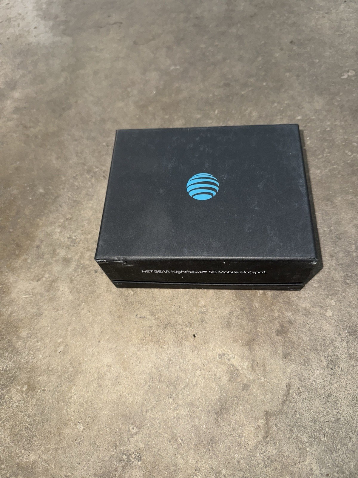 NetGear Nighthawk 5G MR5000 with OEM battery - AT&T