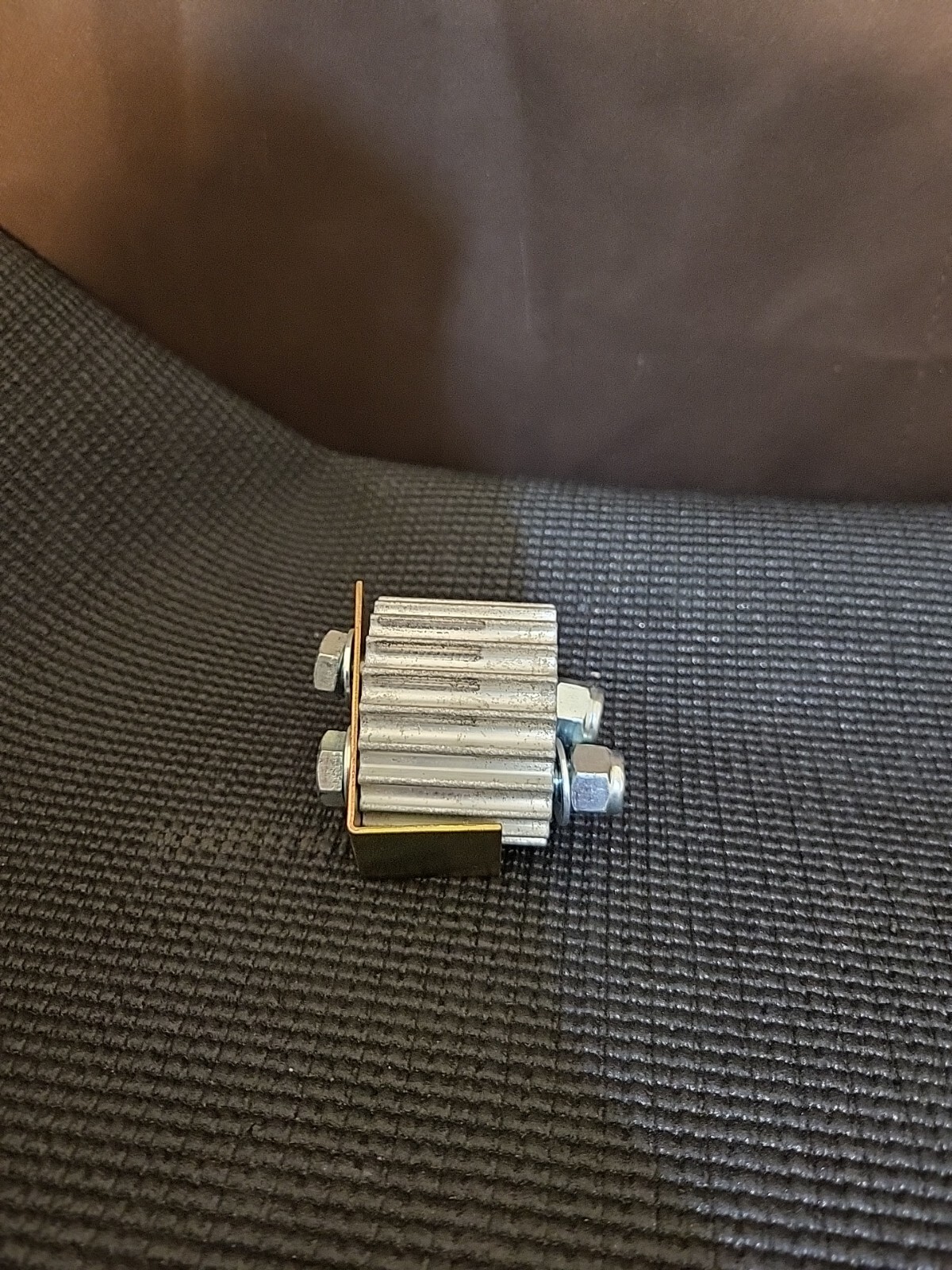 Life Fitness 9100 Stairstepper Belt Clamp (120D)