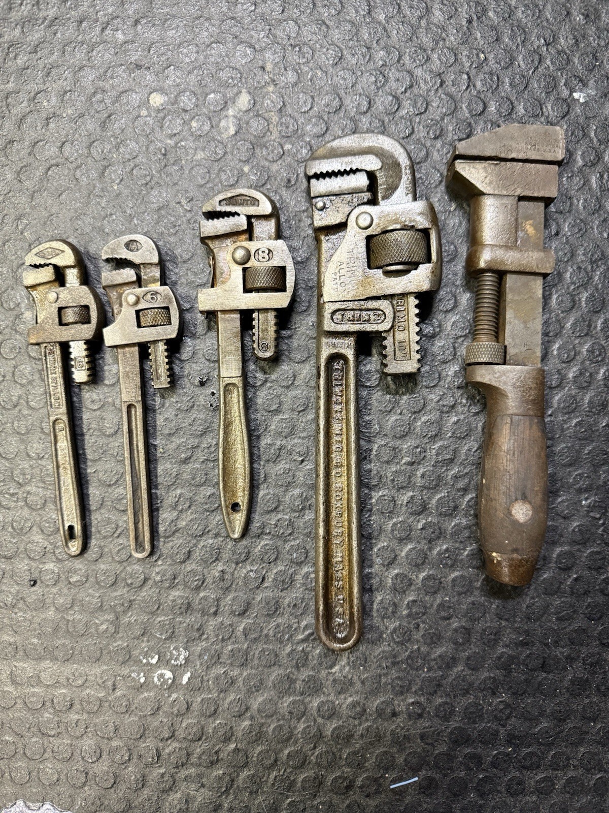 Antique/vintage Pipe Monkey Wrench Lot Of 5