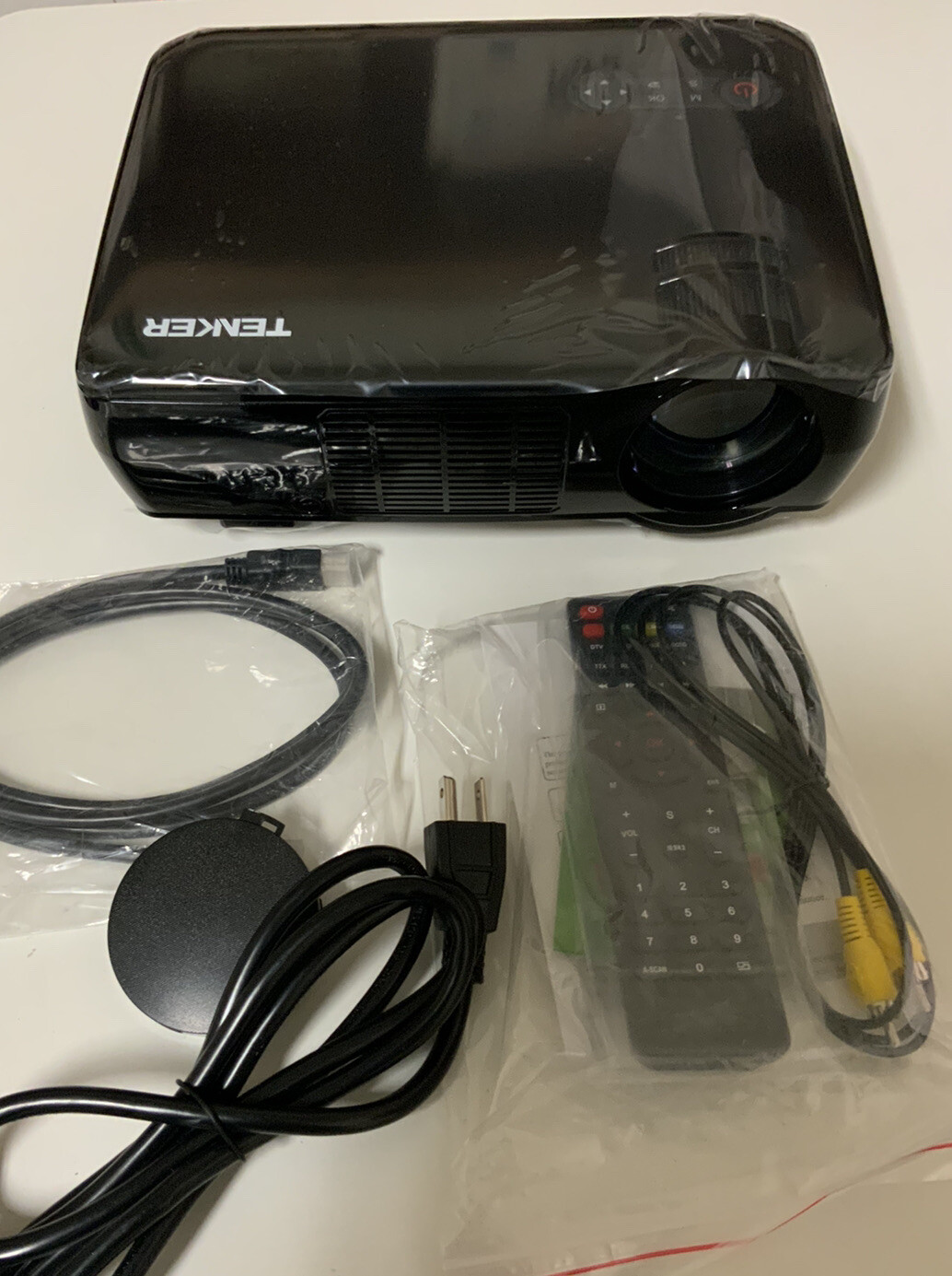🧷 TENKER LED LIGHT SOURCE PROJECTOR 🆕 As Shown👌