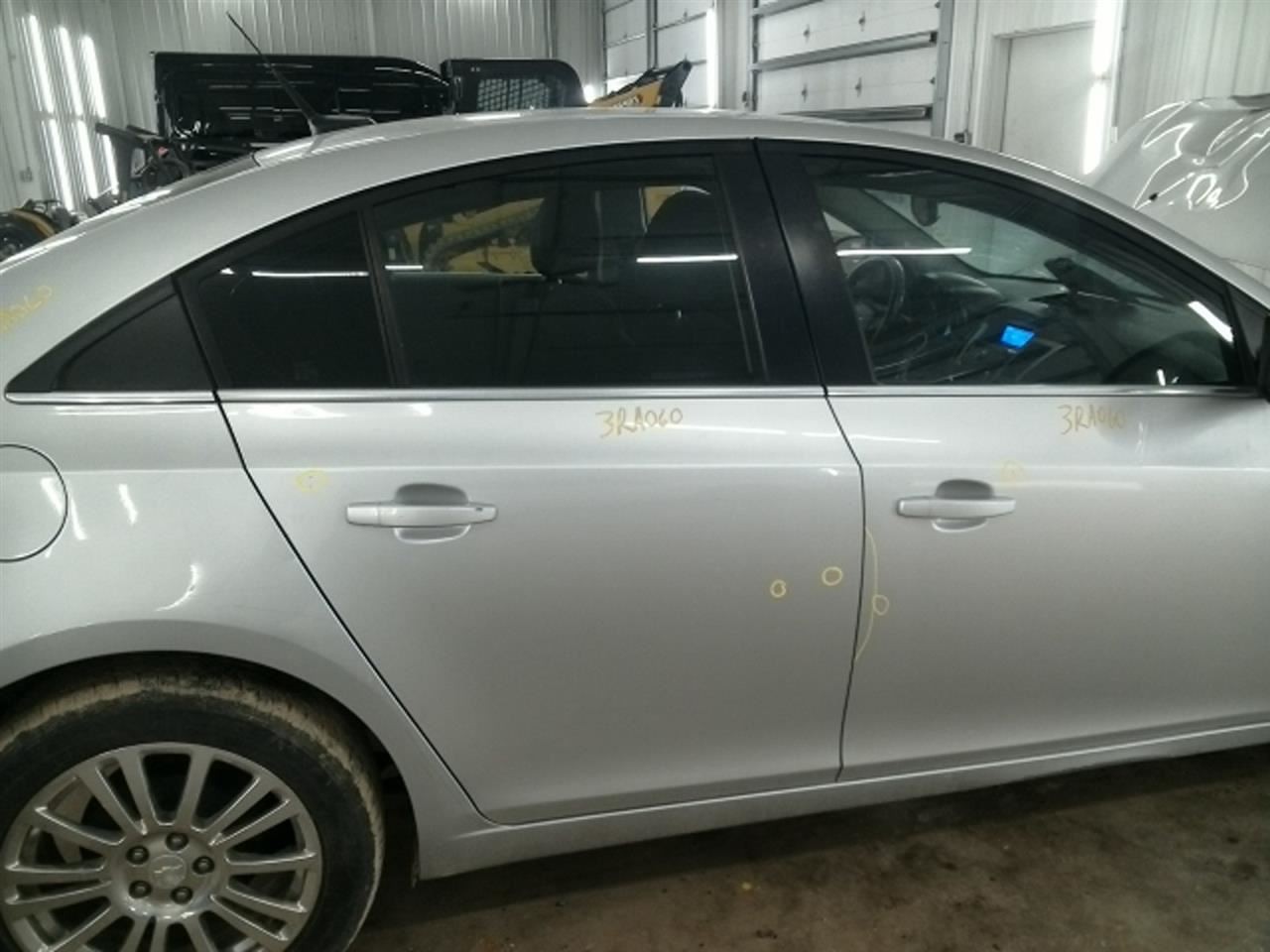 CRUZE 2013 Antenna 104797551