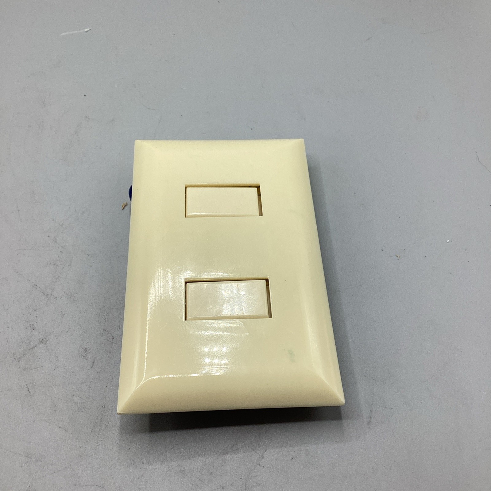 Touch Plate Switch Plates Model 50-2 1 Amp 24V Ivory NOB