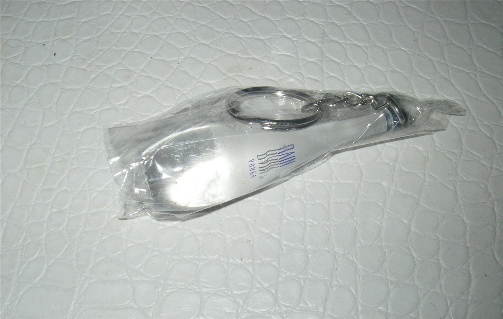 RAIN VODKA KEYCHAIN NEW