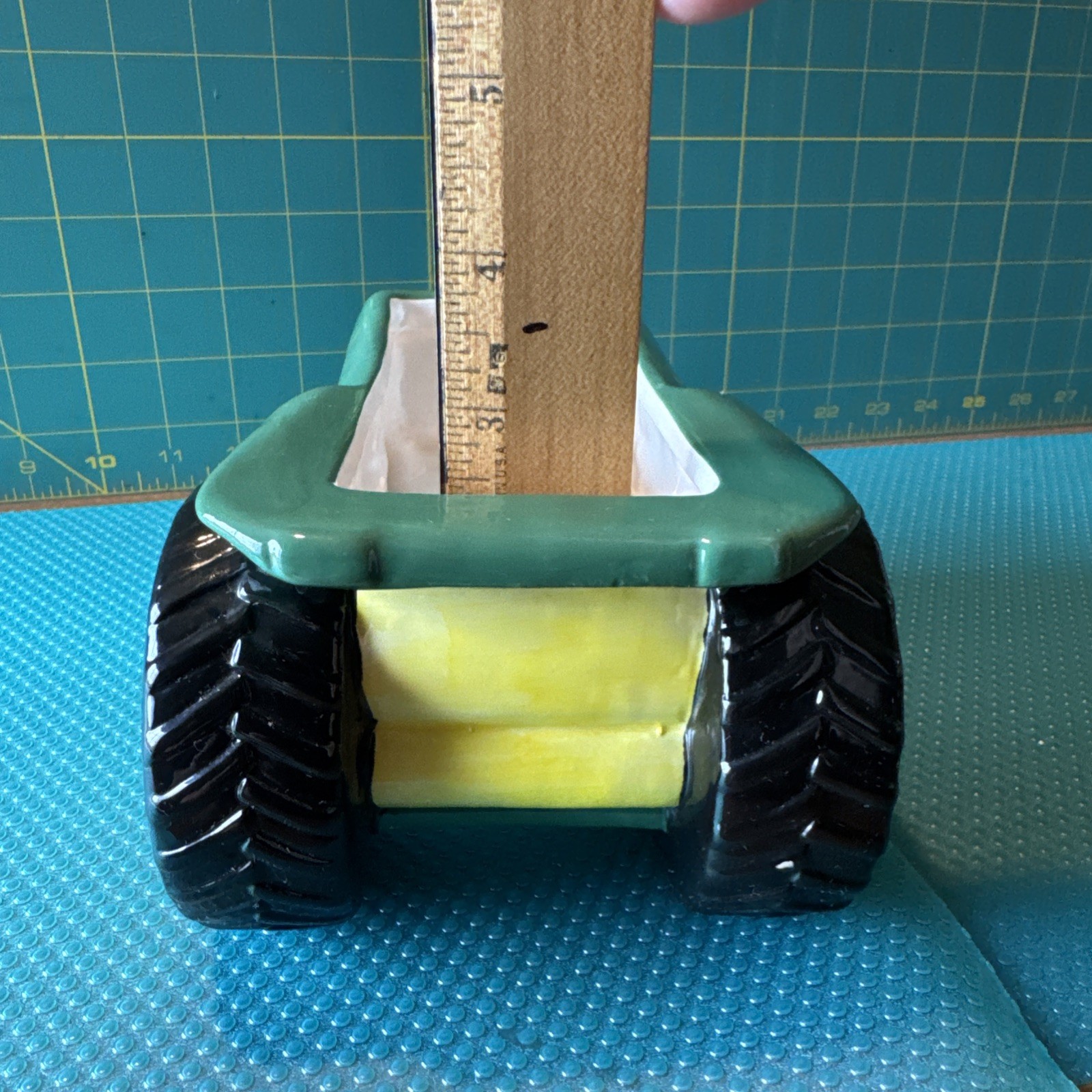 Napco *Tractor *Ceramic*Decorative Planter*Green /Yellow