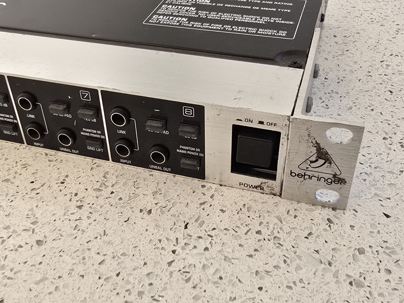 Behringer Ultra-DI Pro DI800 Phantom Powered 8 Channel Direct DI-Box Untested
