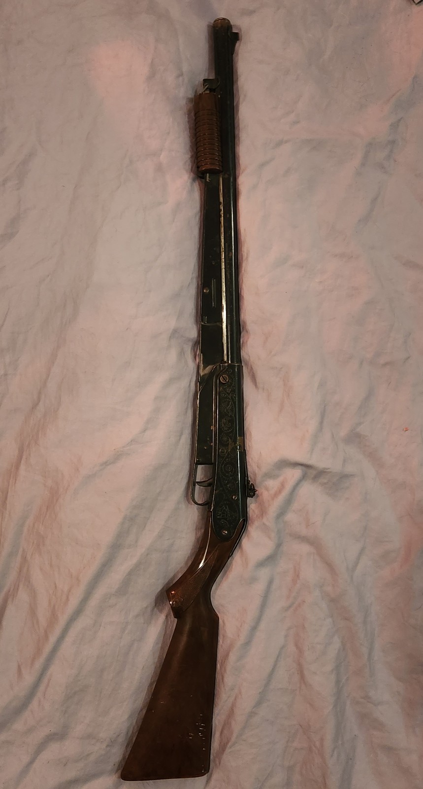 1950's Daisy BB gun Model No. 25 W/Engraved Sides (Needs Some Work)