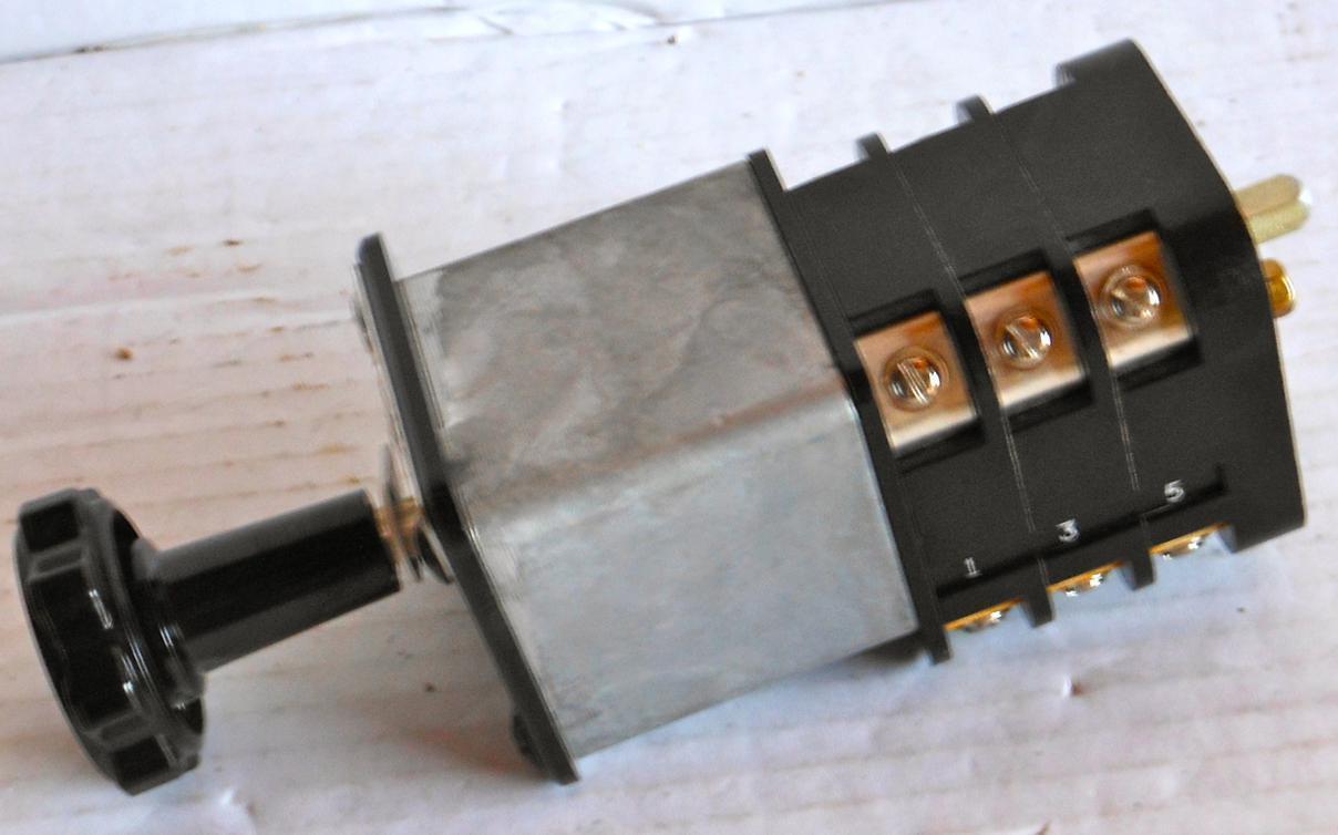 GE GENERAL ELECTRONICS TYPE SMB SWITCH 10AA092, CONTROL SWITCH, KNURLED DESIGN,