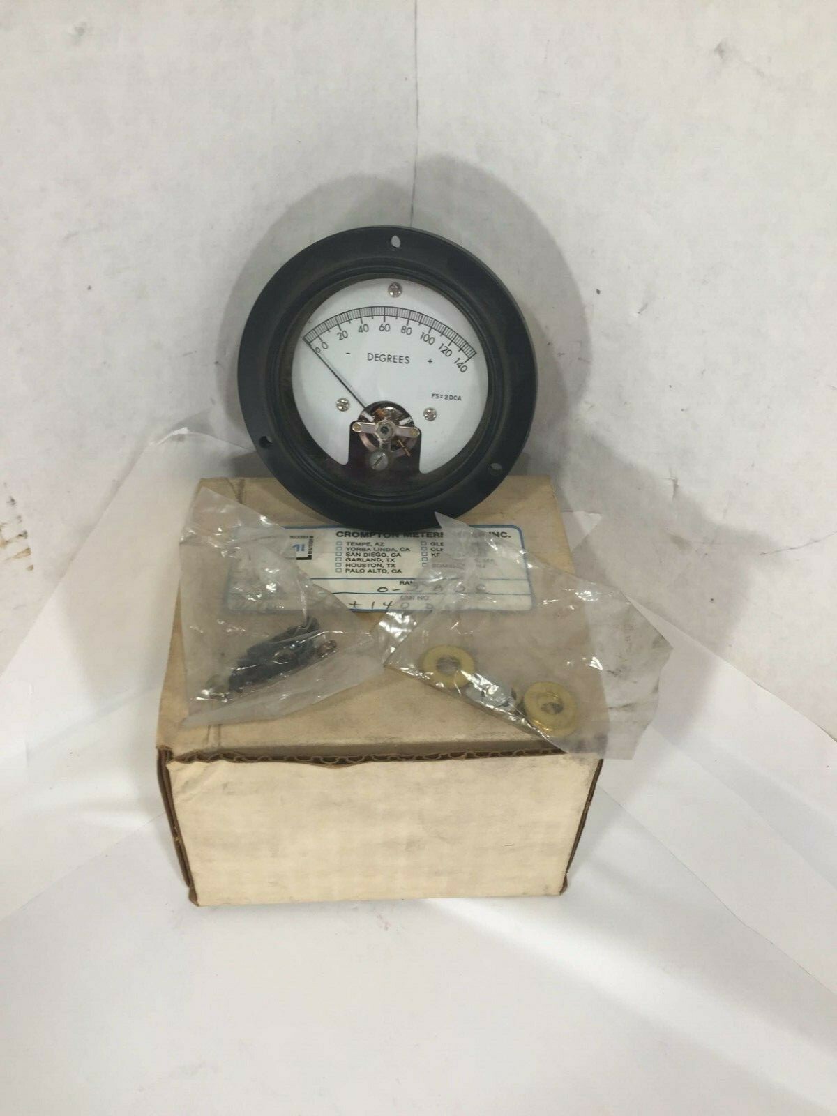 1 NEW CROMPTON METERMASTER MR36 0-2 ADC PANELMETER NIB ***MAKE OFFER***