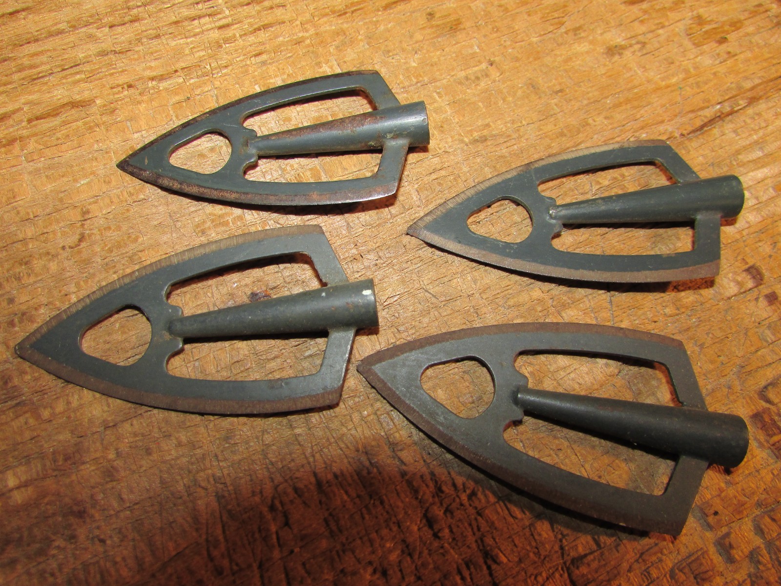 Vintage Pearson Two Blade Archery Broadheads, Lot of 4, Collector Broadheads, VG