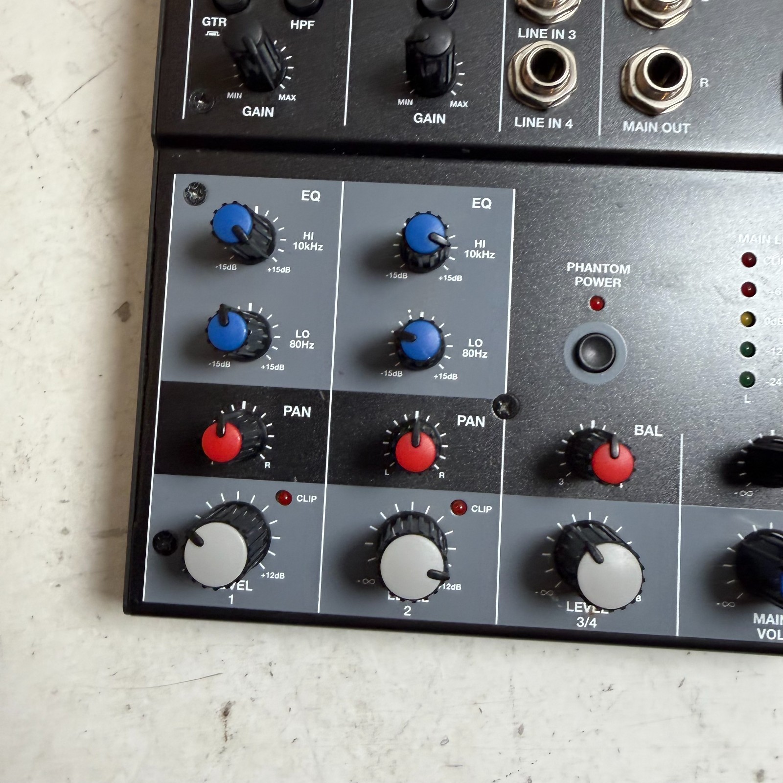 Alesis MultiMix 4 USB Four-Channel Audio Mixer for Direct Computer Recording
