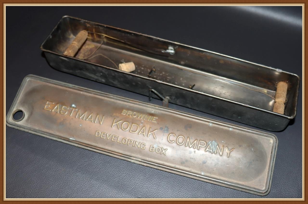 c1910 EASTMAN KODAK BRASS DEVELOPING BOX - TANK - MADE IN THE U.S.A. - BROWNIE