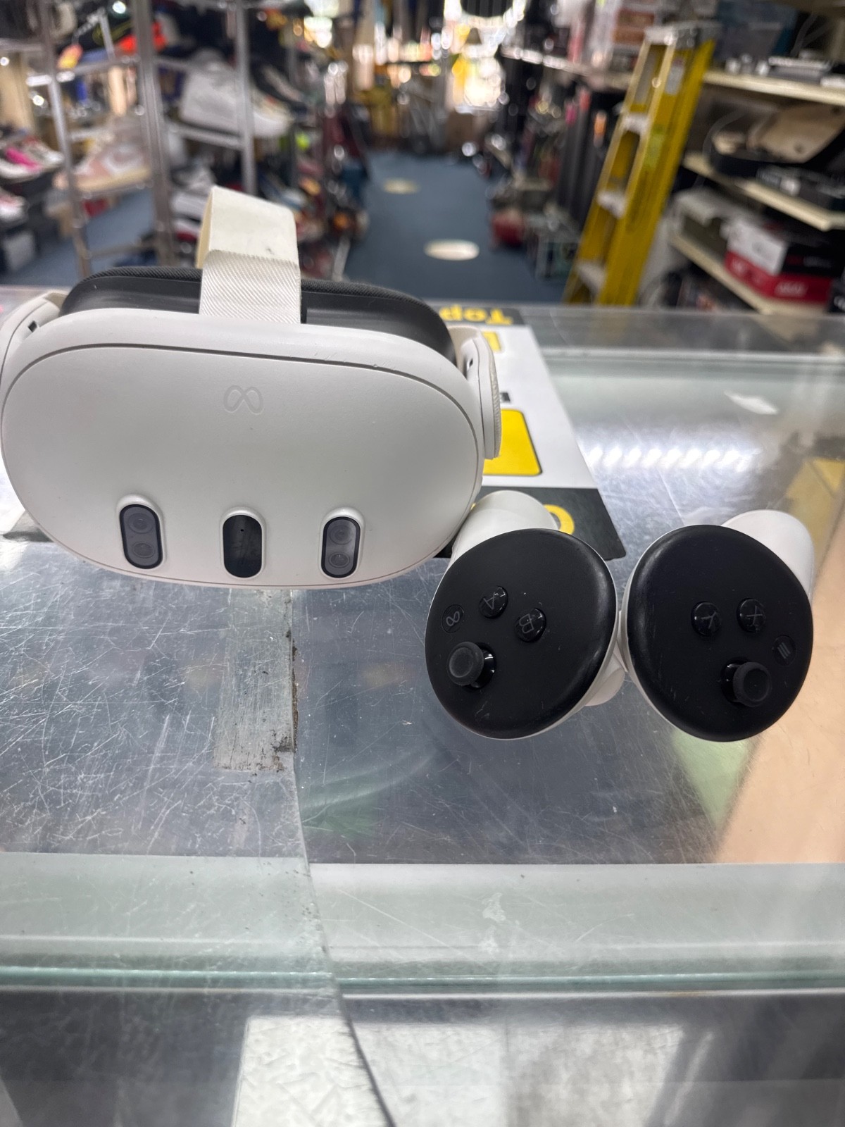 Meta Quest 3 128GB Standalone VR Virtual Reality Gaming Headset with Controllers