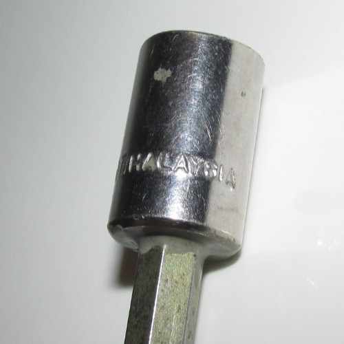 T 173 - Unbranded 10mm Hex Bit Socket Driver, 6 point, Malaysia