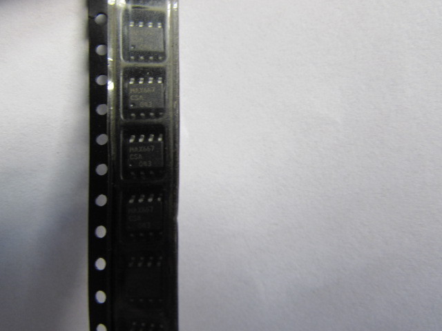 MAX667CSA MAXIM +5V Programmable Low-Dropout Voltage Regulator 8-pin SOIC Qty: 2