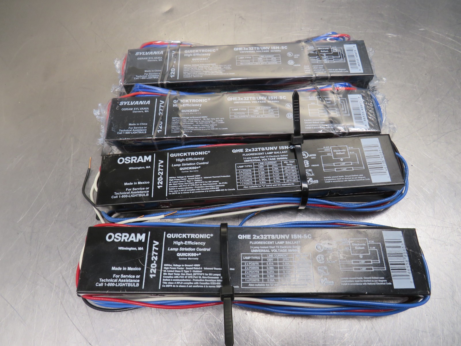 Osram QHE 2x32T8/UNV ISN-SC Ballast Lot of 4!