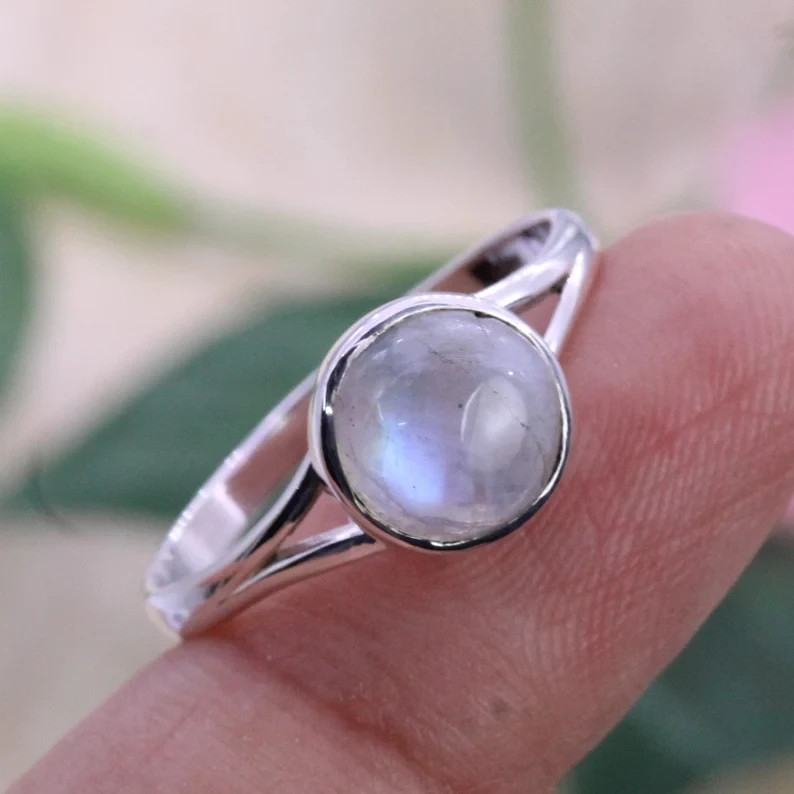 925 Silver Ring / Moonstone / Dailywear Ring / jewellery / Womens Rings All Size