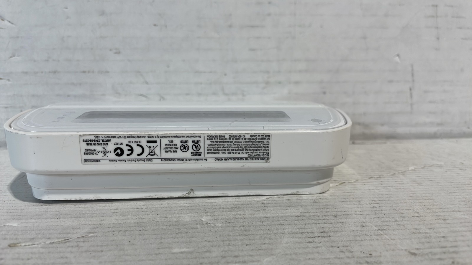 DSC WT5500-433 Wireless LCD Alarm Keypad Security System White