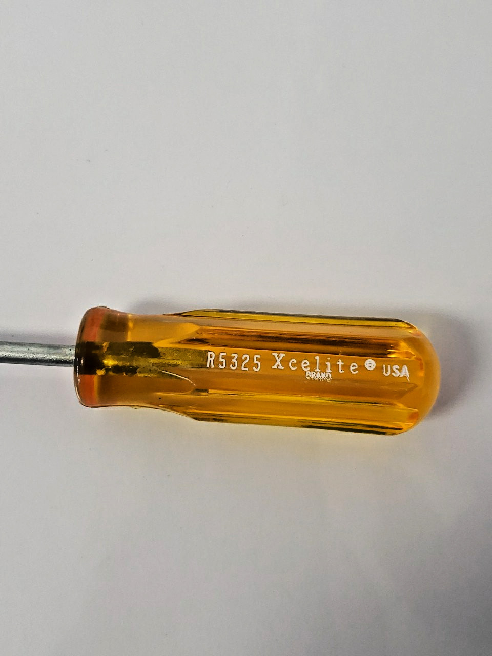 Xcelite R5325 5/32" x 5" Regular Round Blade Screwdriver, Amber Handle