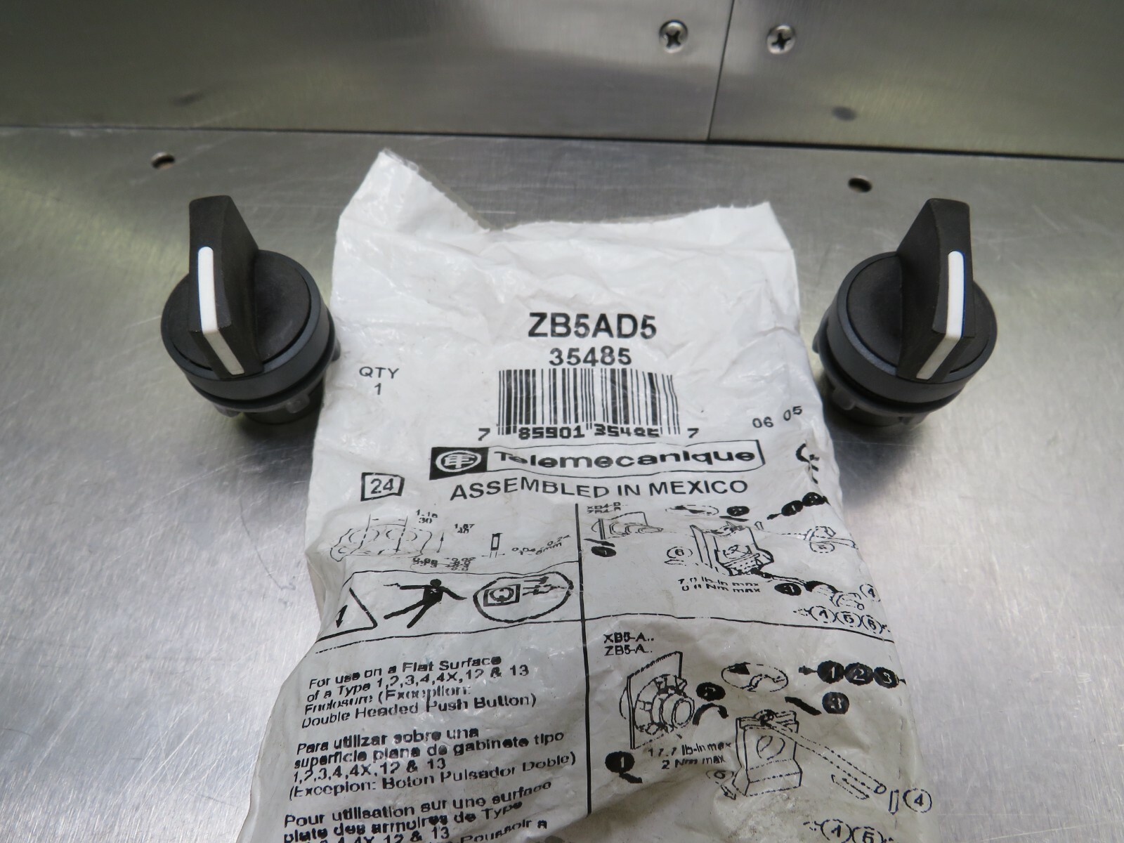 Telemecanique ZB5AD5 Selector Switch Lot of 3!