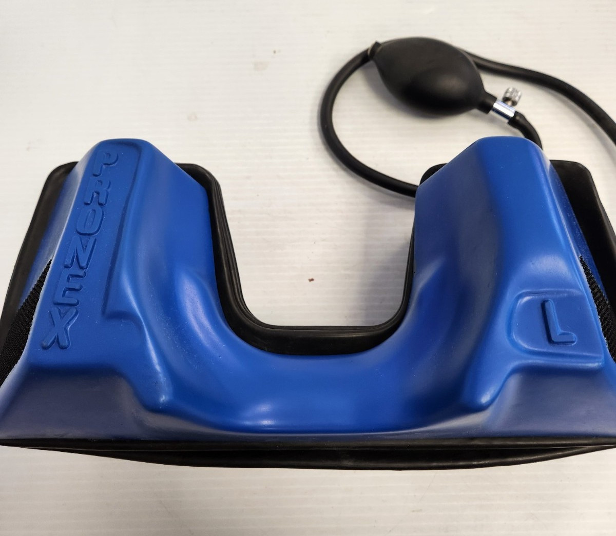 Pronex Pneumatic Cervical Traction System Device w/bag & instructions SIZE L