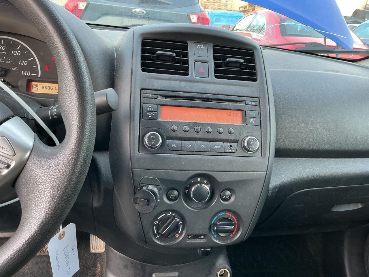 VERSA 2017 Glove Box 4936956