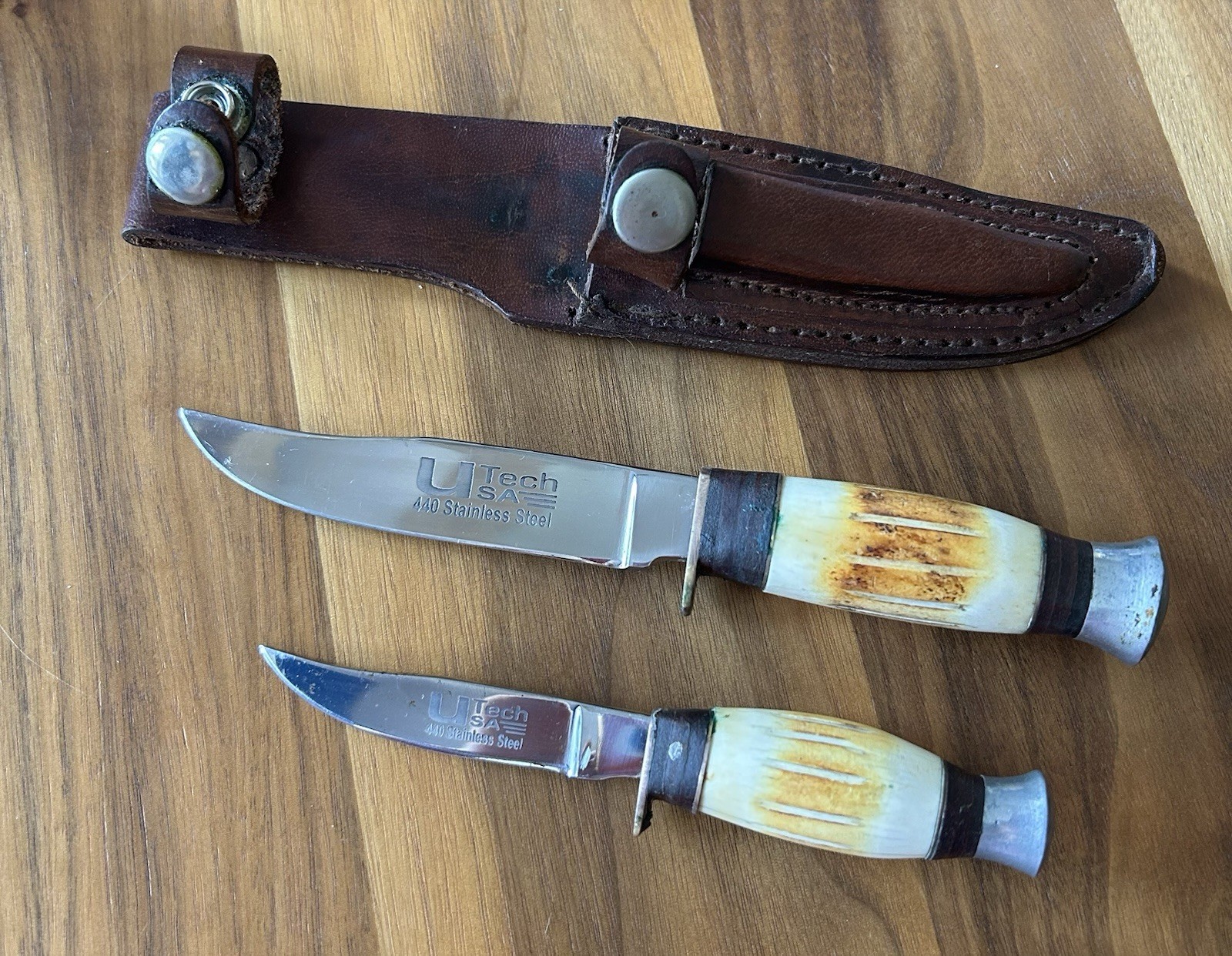 Tech USA 440 Stainless Steel 2 Pc Hunting Knife Set With Leather Belt Sheath