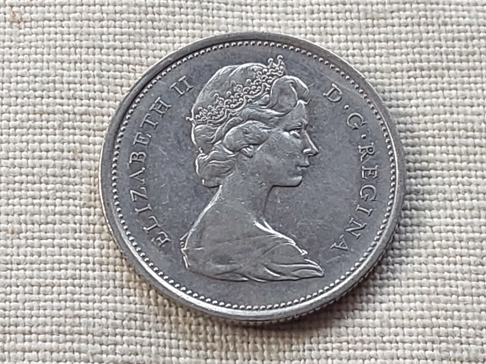 Canada 1969 25 cents coin