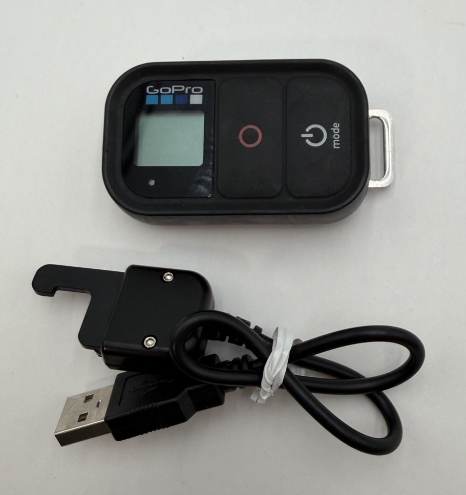 GoPro ARMTE-001 WiFi Remote with Charging Cable