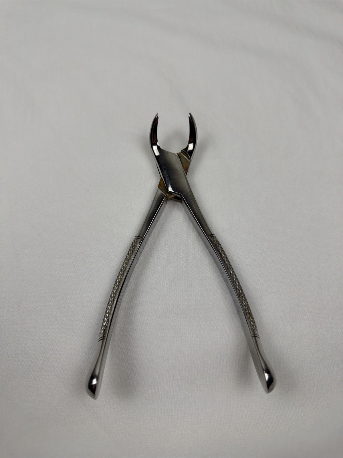 Ubeco Dental Forceps #151 Extra Grip Extraction Forceps