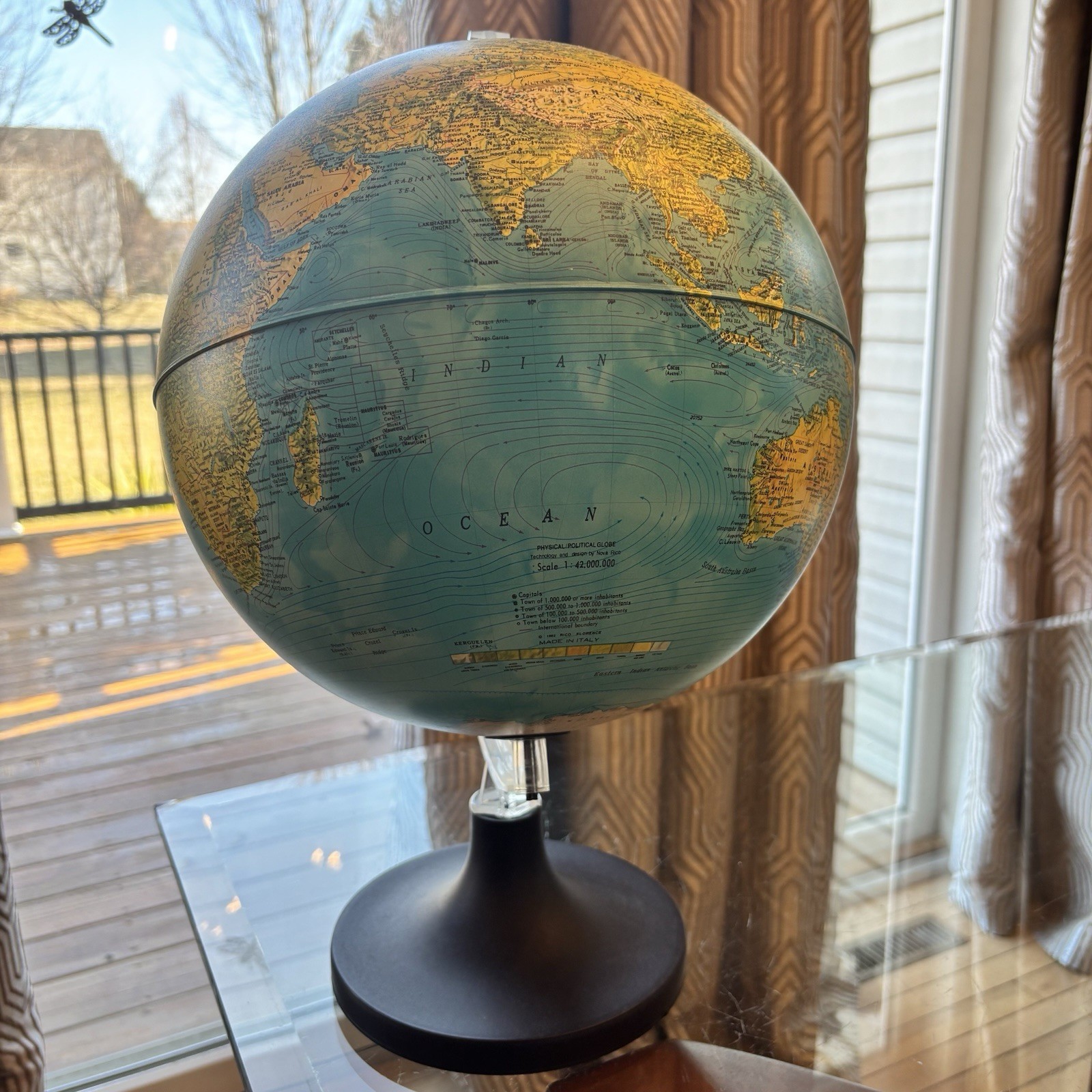 Underwriters Laboratories Desktop Globe 17” Tall FLAW