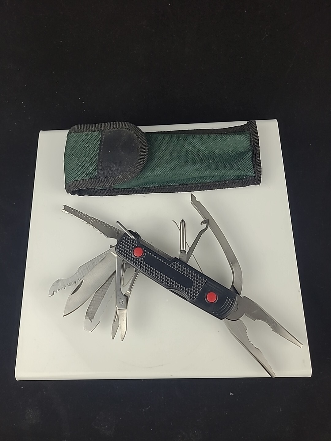 Multi Tool- 8 in 1 unbranded - Large Pliers Scissors & More