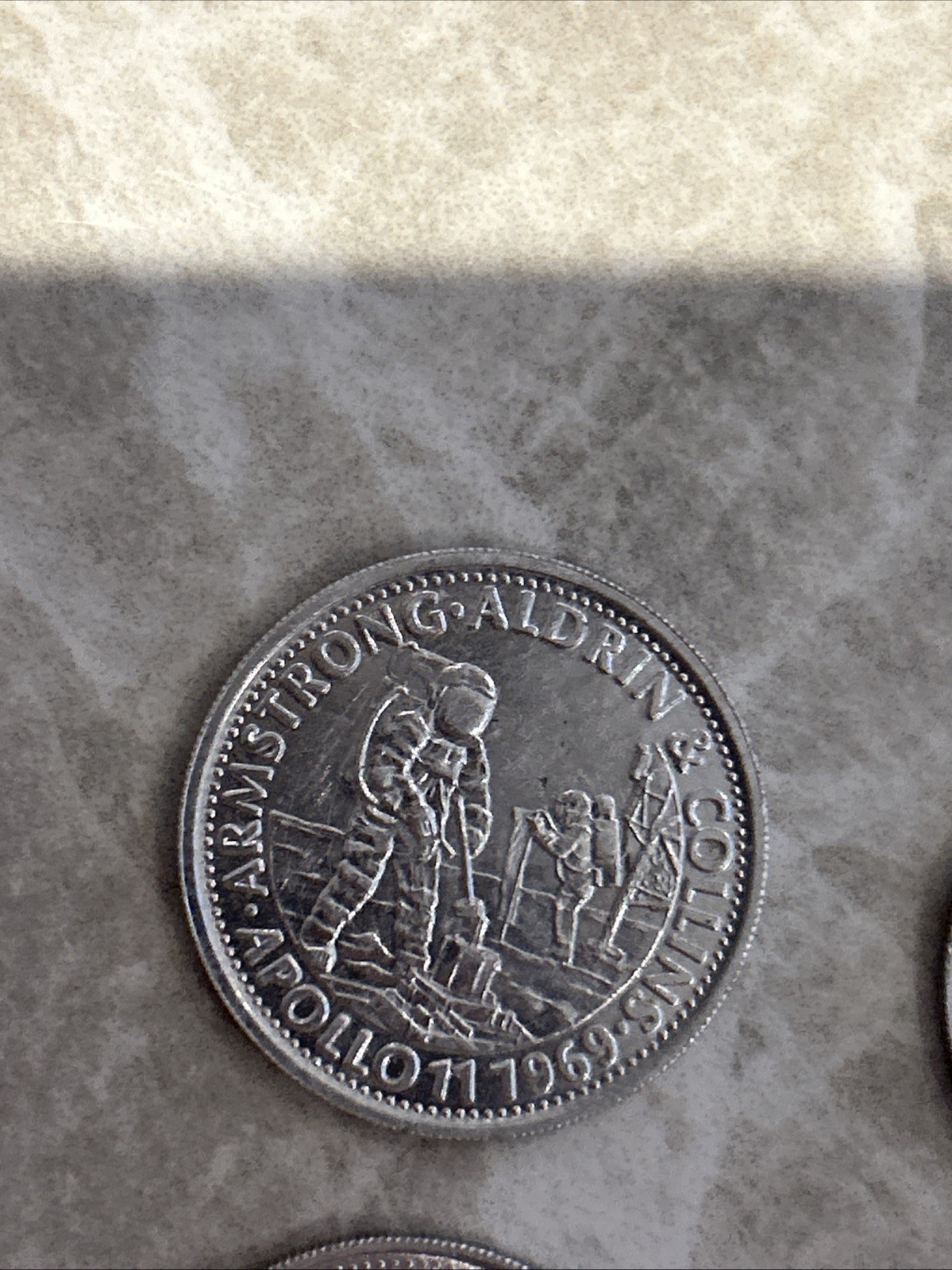 4x Vintage Shell Tokens Man In Flight