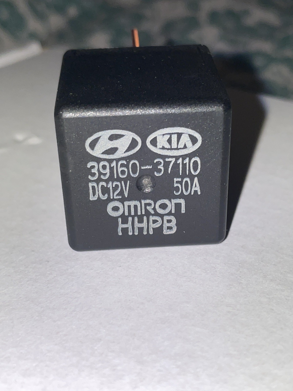 253-Hyundai (2000-2016) Multi-Use 4-Pin Black Relay Omron 39160-37110 DC12V 50A