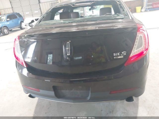 MKS 2014 Glove Box 4899431