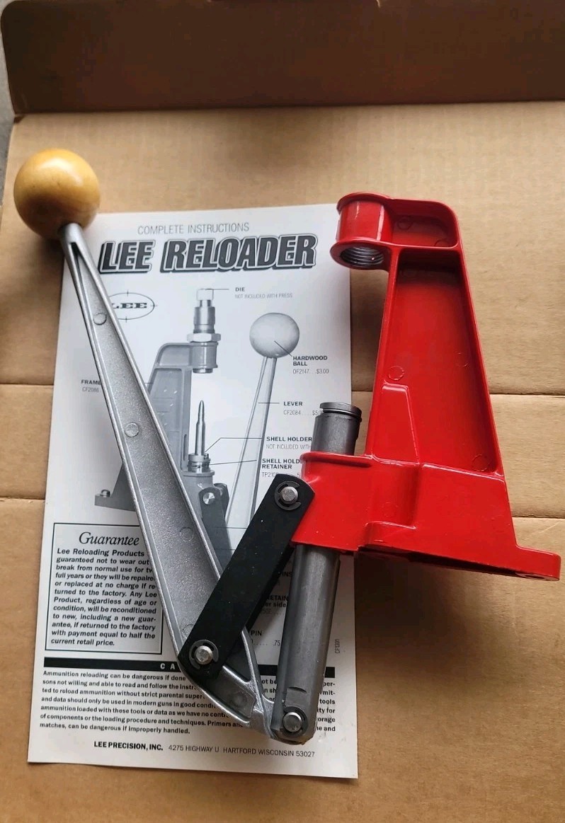 Lee Precision Single Stage Reloading Press NOS.