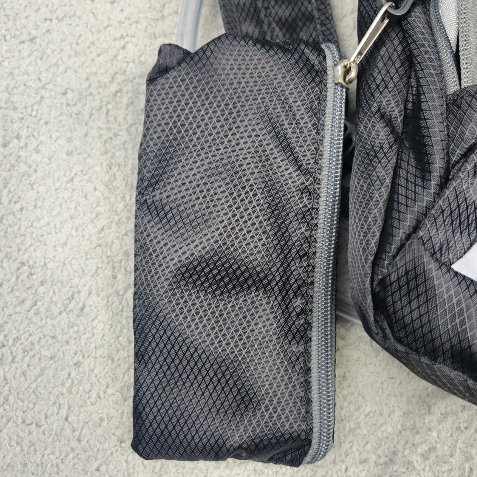 Ozark Trail Hydration Backpack 2L Bladder Black Gray Inner /Outer Pockets 9x16